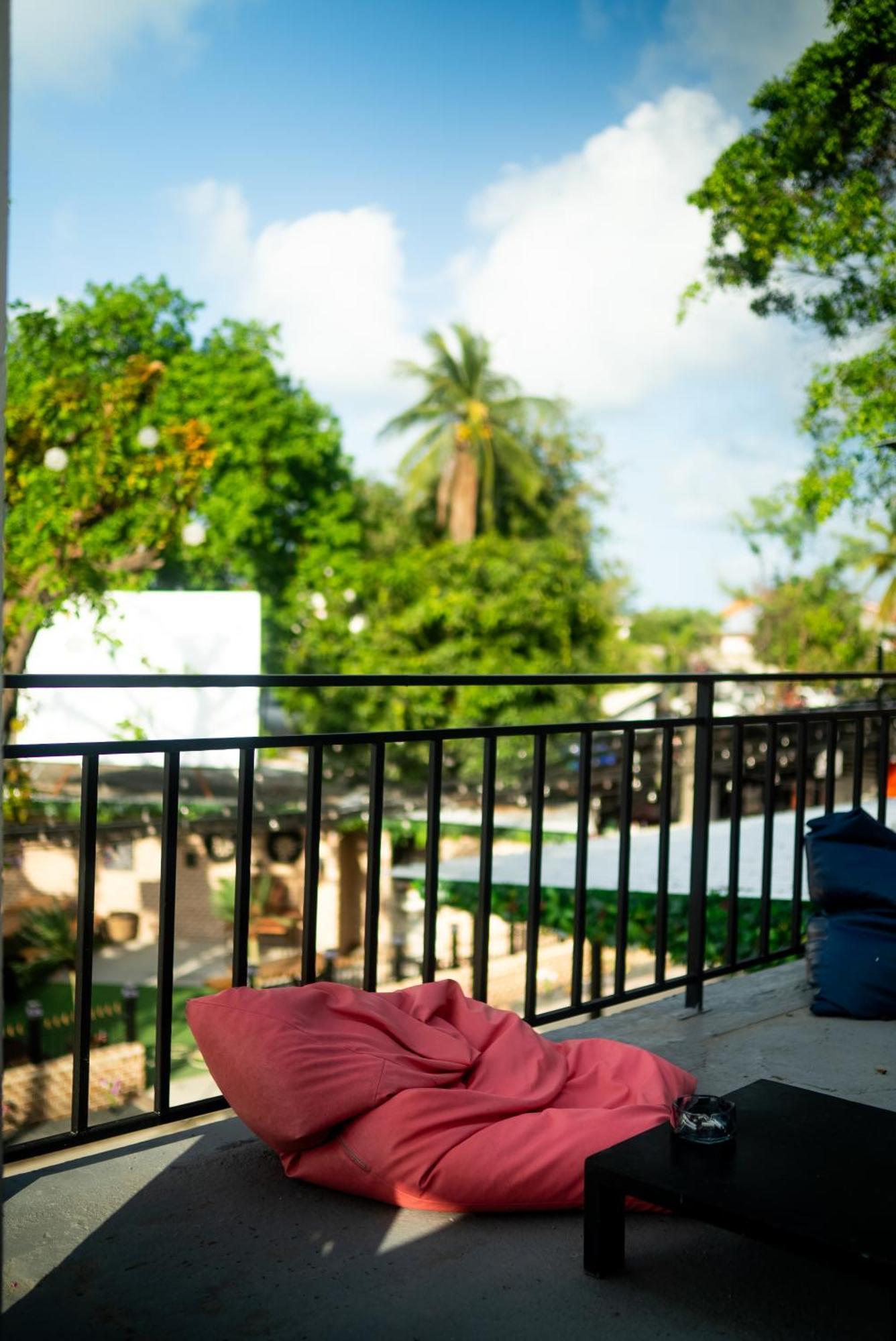 Bad Monkey Samui Hostel Chaweng  Exterior photo